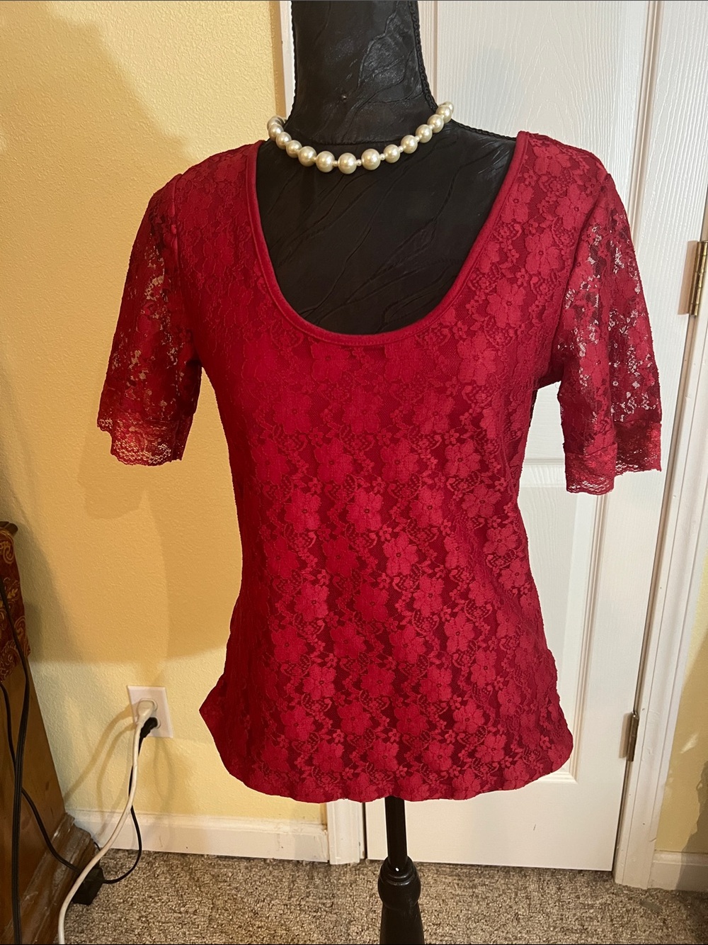 BONGO Red Lace Scoop Neck Blouse